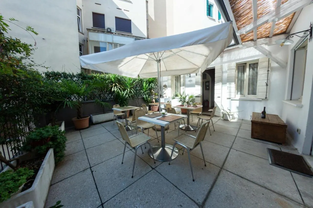 *** Bed & Breakfast B&B Madam Treviso Itálie